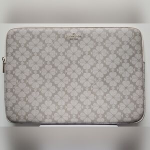 KATE SPADE Flower Universal Laptop Sleeve NWOT